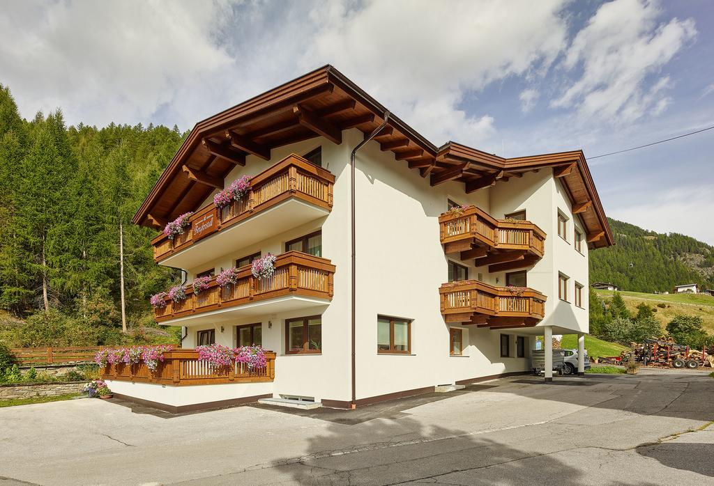 Appartement Gaestehaus Bergkristall Sölden Zewnętrze zdjęcie